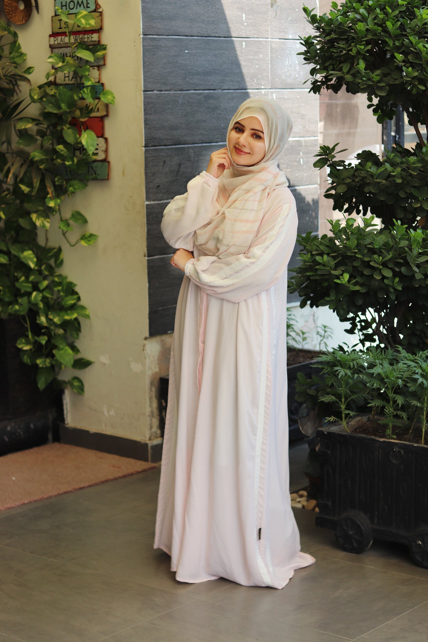 Fancy Abaya (Simple and Elegant)